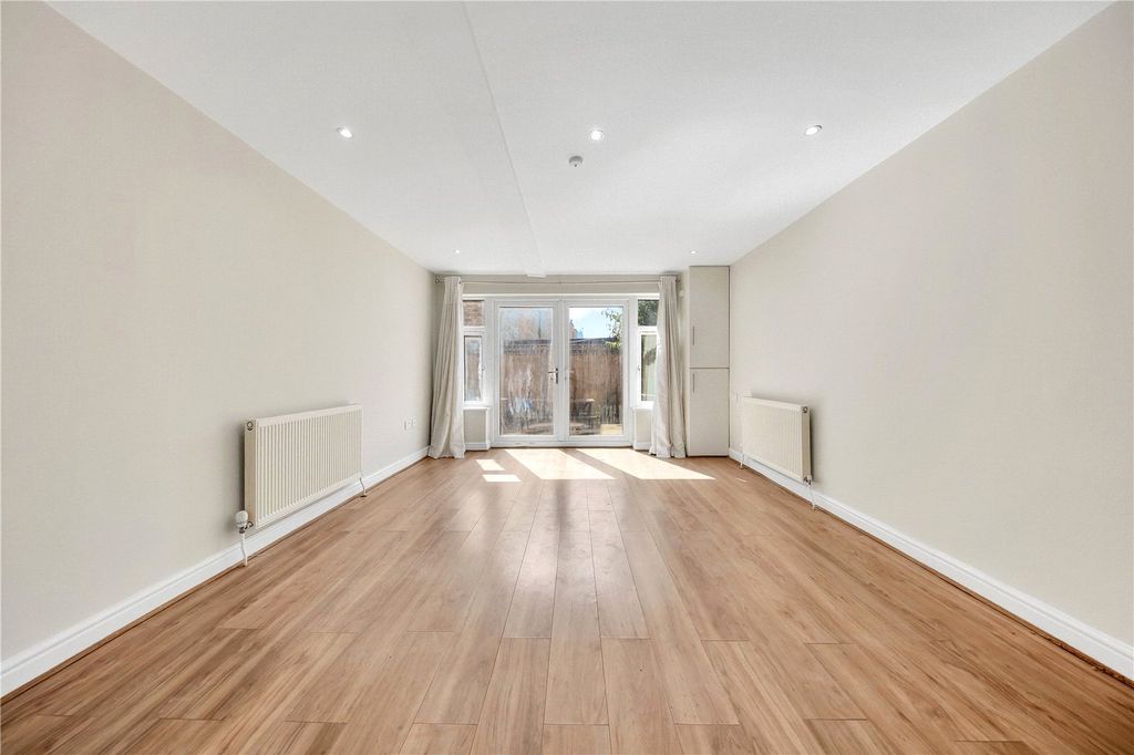 Property photo 2 of 14 Picture No. 09