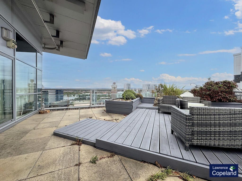 Property photo 1 of 25