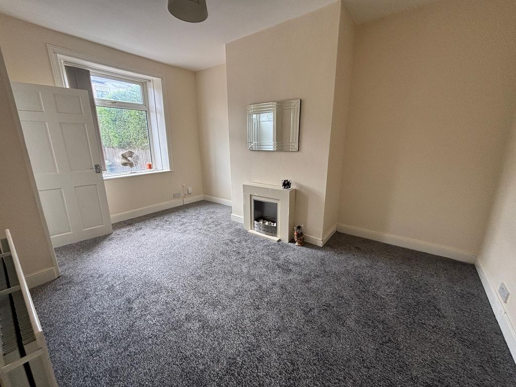 Property photo 3 of 12 Bedroom 1