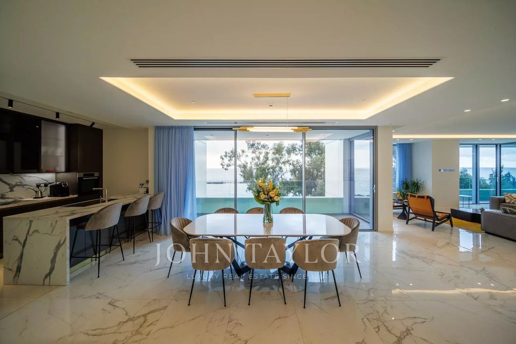 Property photo 2 of 37