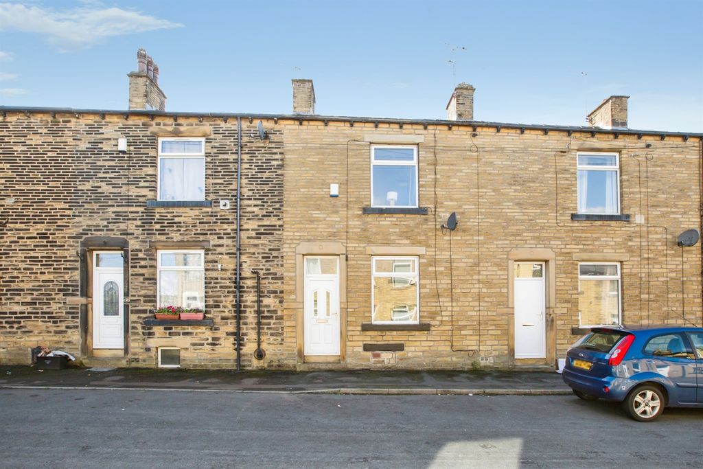 Property photo 1 of 16
