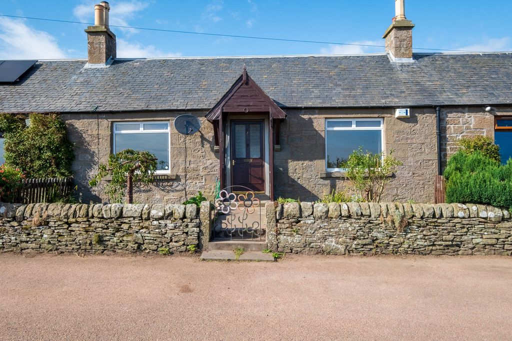 Property photo 2 of 50