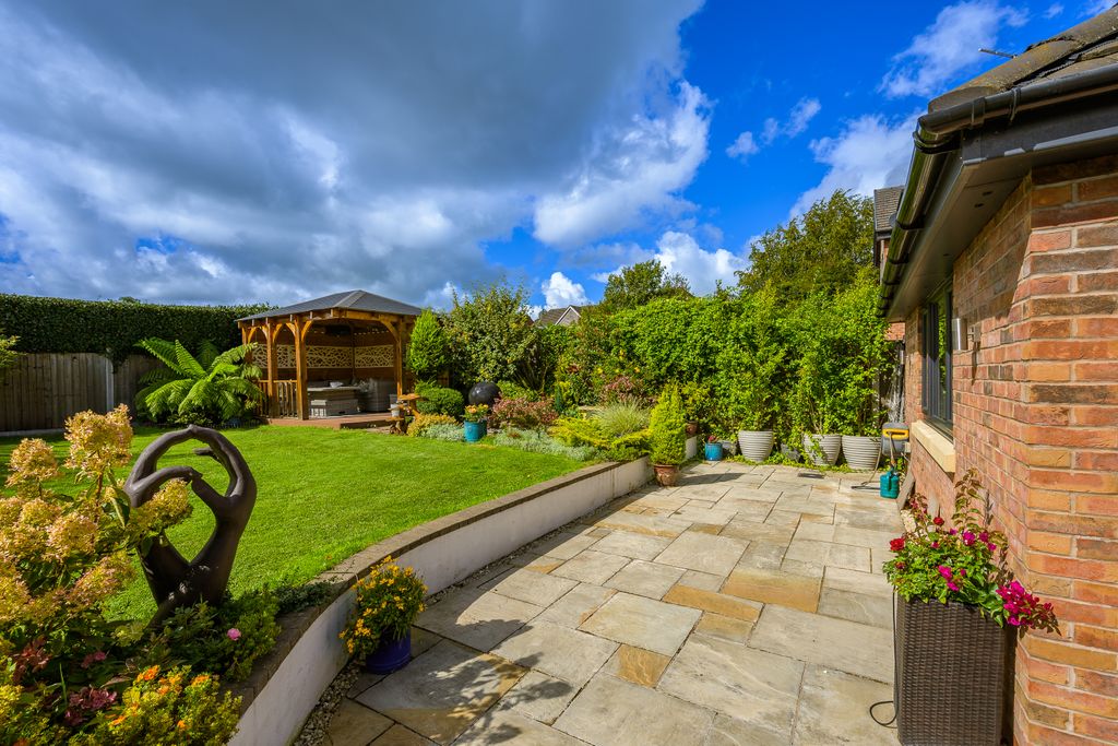 Property photo 2 of 35 Rear Garden 2