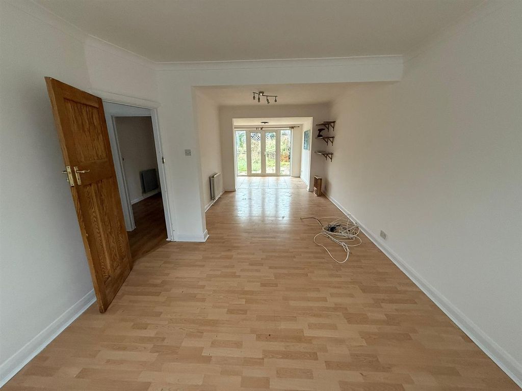 Property photo 2 of 11 3.Jpg