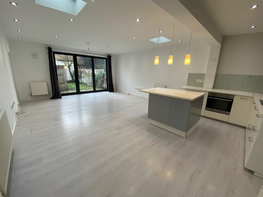 Additional image 5 of 5 bed semi-detached bungalow for salePurland Close, Dagenham RM8
