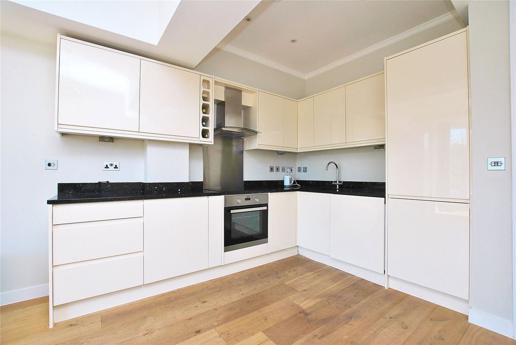 Property photo 2 of 9 Picture No. 05