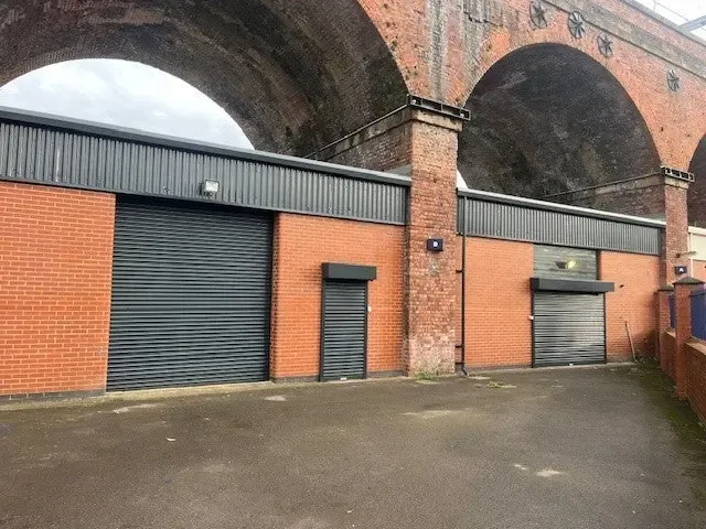 Property photo 1 of 2