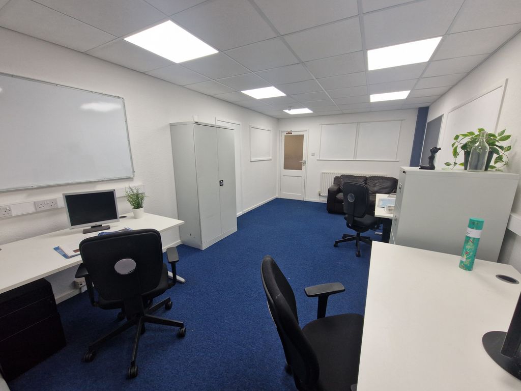 Property photo 3 of 7  4 Person Office For Â£500 Per Month