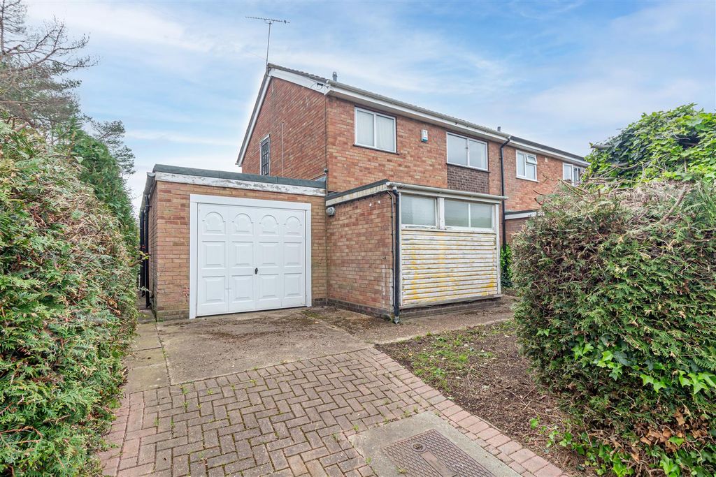 Property photo 1 of 20 Front-2.Jpg