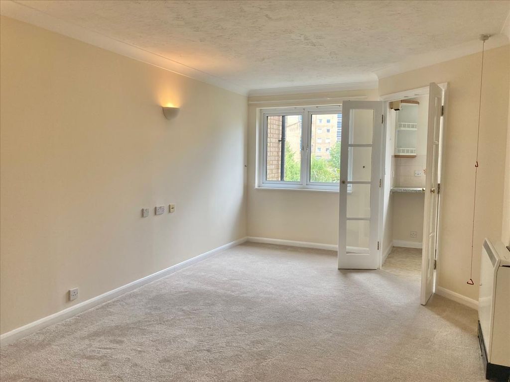 Property photo 3 of 9