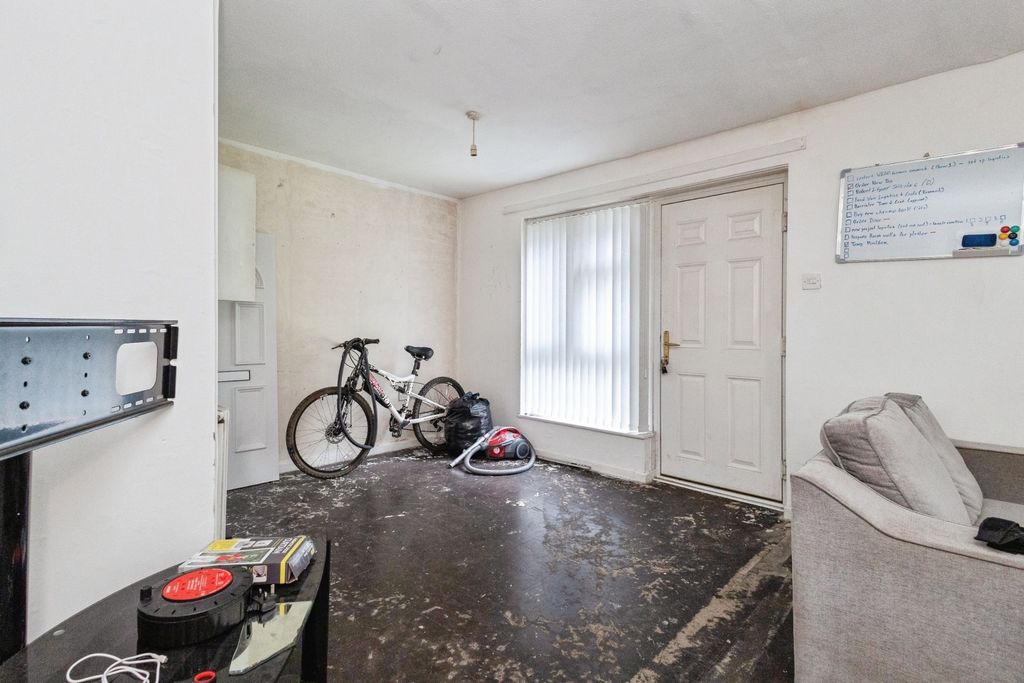 Property photo 3 of 11 Image 3