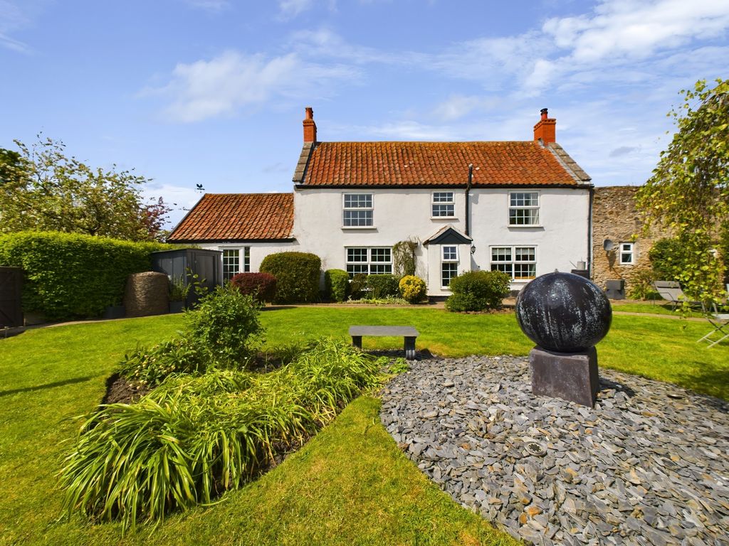 Property photo 1 of 30 Photo 45