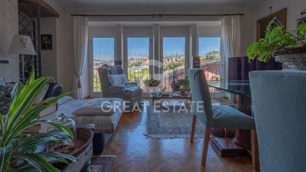 Property photo 2 of 68 Interiors