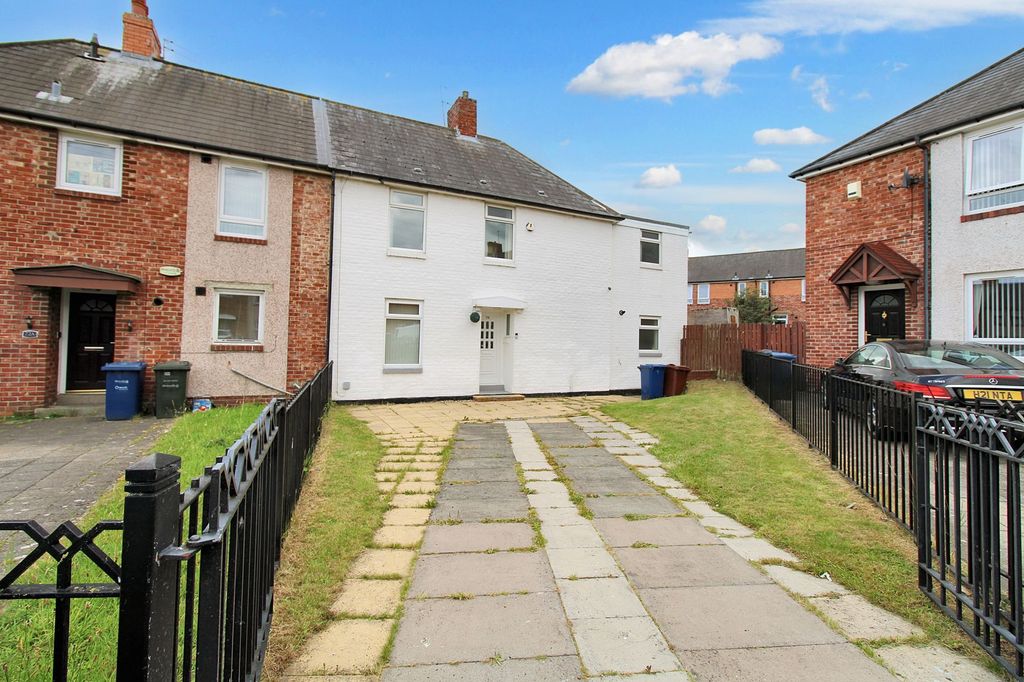 Property photo 1 of 11