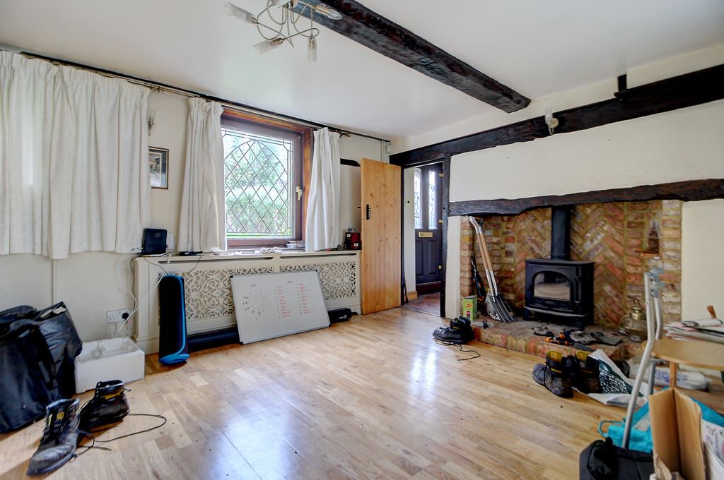 Property photo 3 of 19 Dining Room