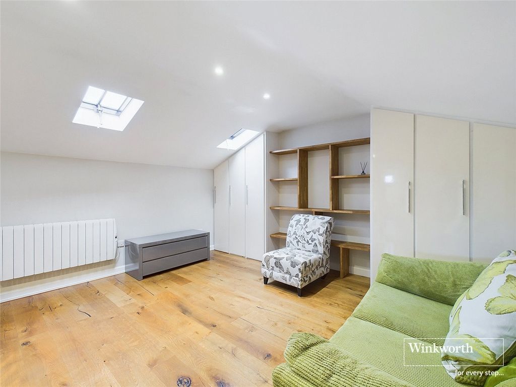 Property photo 2 of 10 Picture No. 25