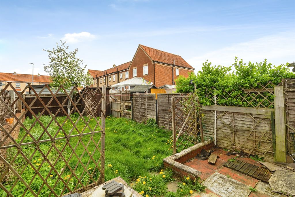Property photo 2 of 14