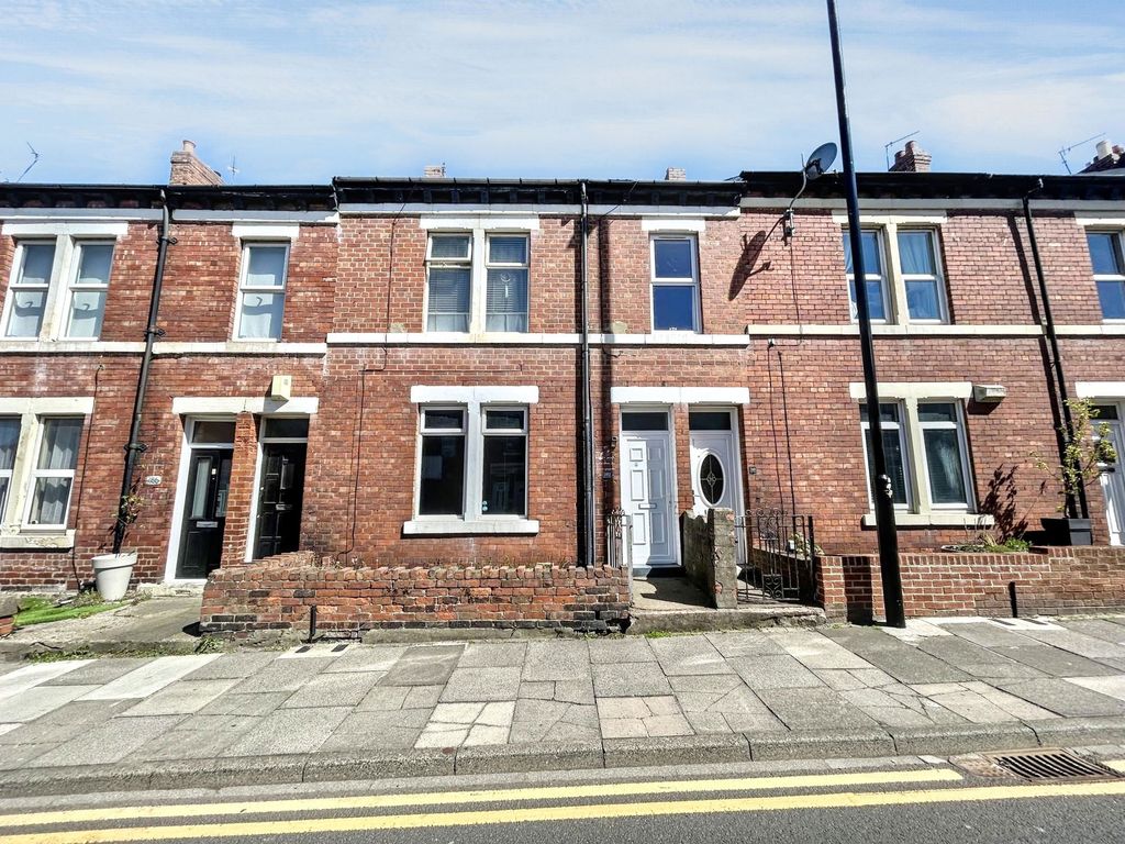 Property photo 1 of 8