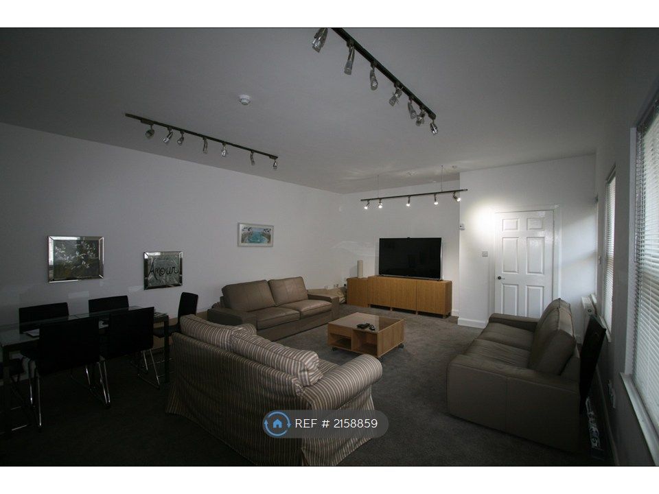 Property photo 1 of 6 Lounge