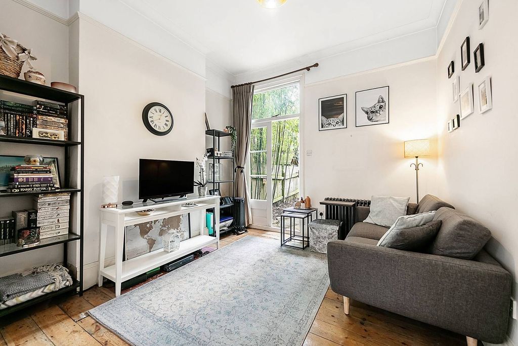 Property photo 2 of 12