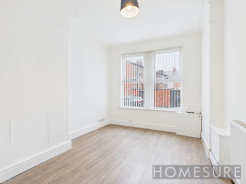 Property photo 3 of 25