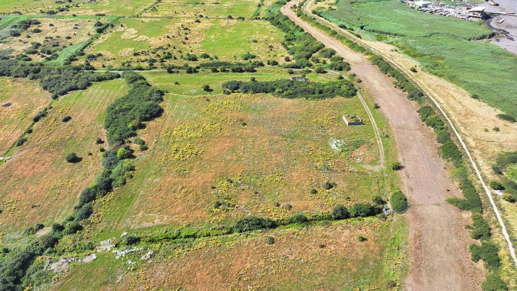 Property photo 3 of 4 Photo 2