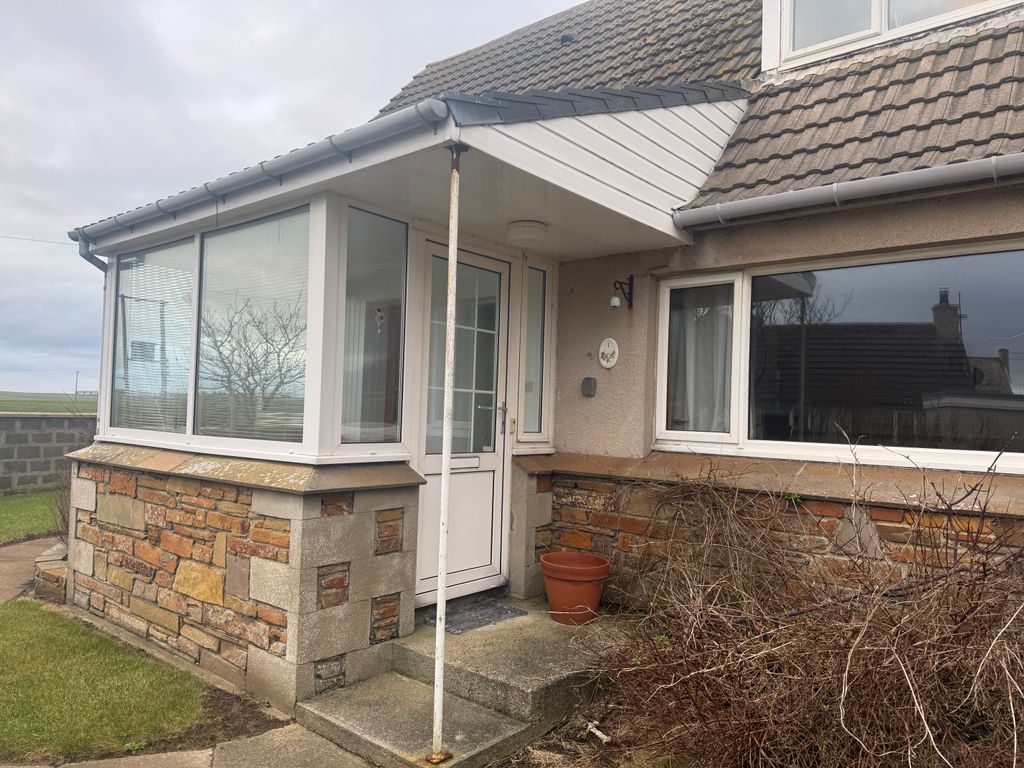 Property photo 3 of 33