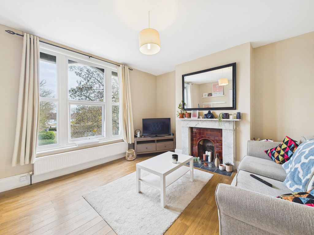 Property photo 2 of 6