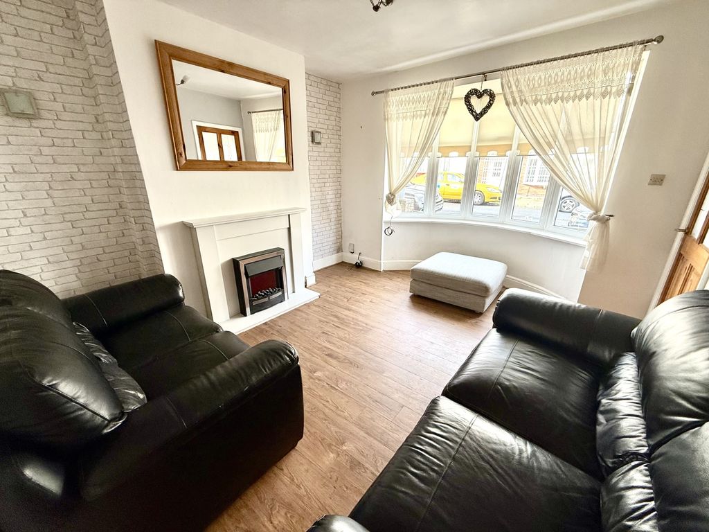 Property photo 3 of 8 Img_8037