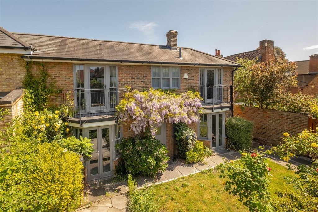 Property photo 1 of 24 Hawkes-Cottage- (9).Jpg