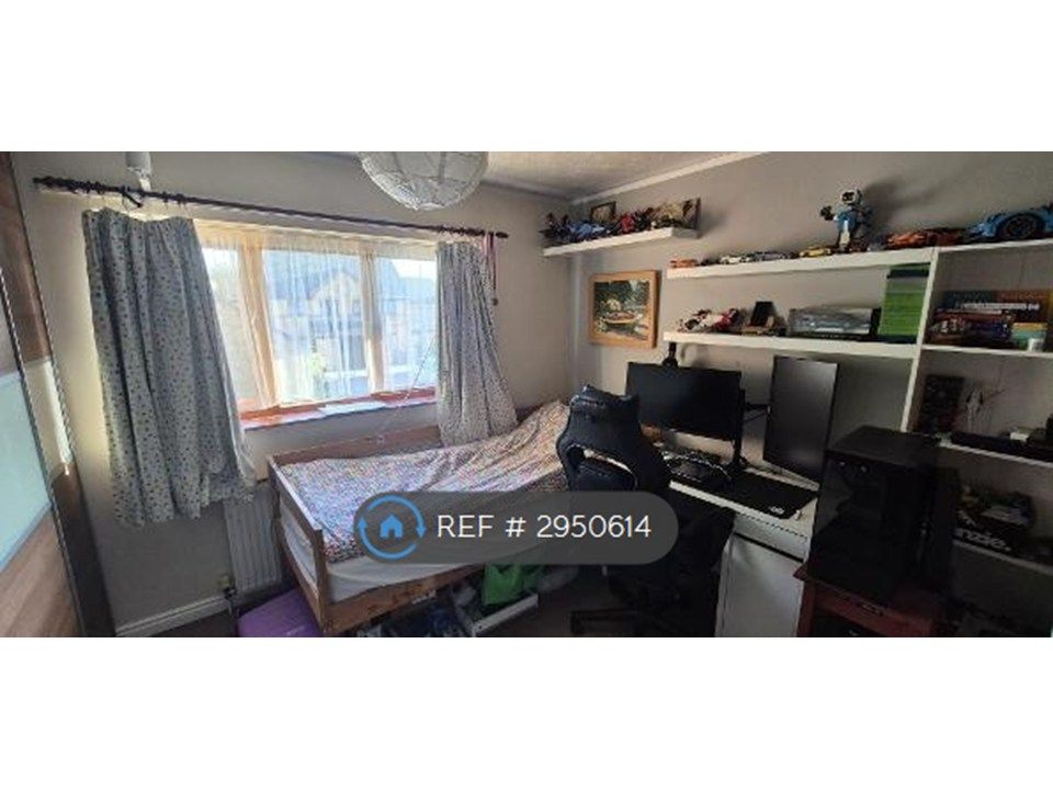 Property photo 3 of 9