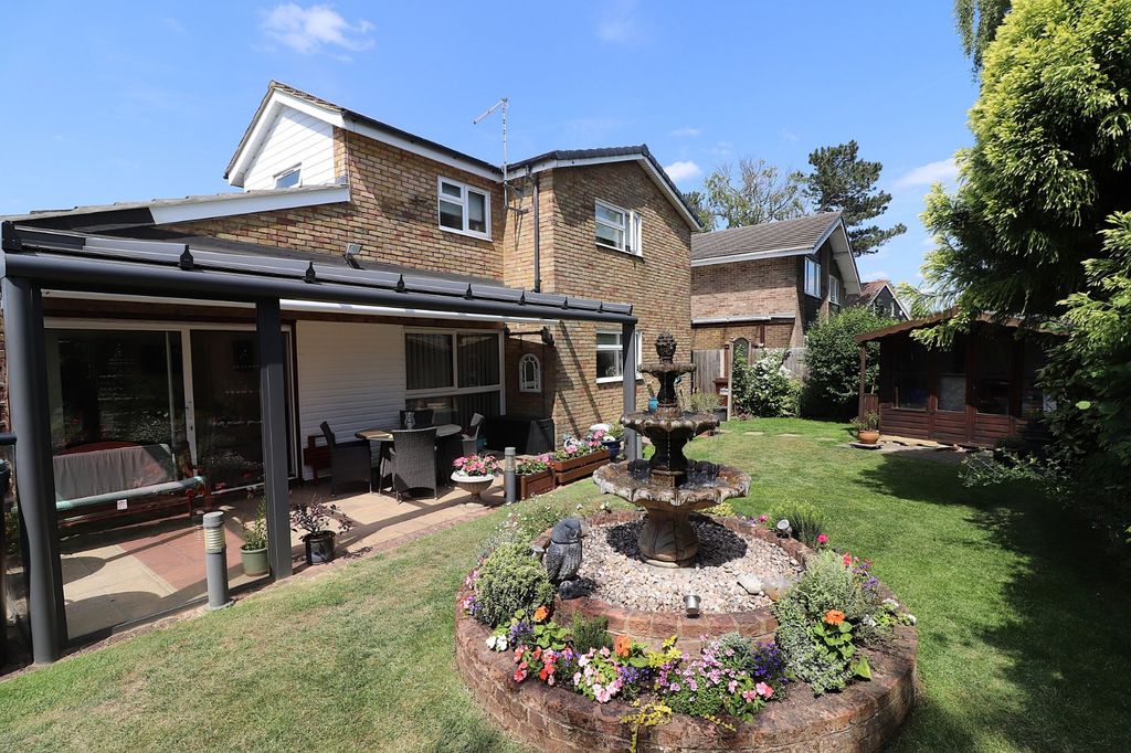 Property photo 2 of 25 Picture No. 04