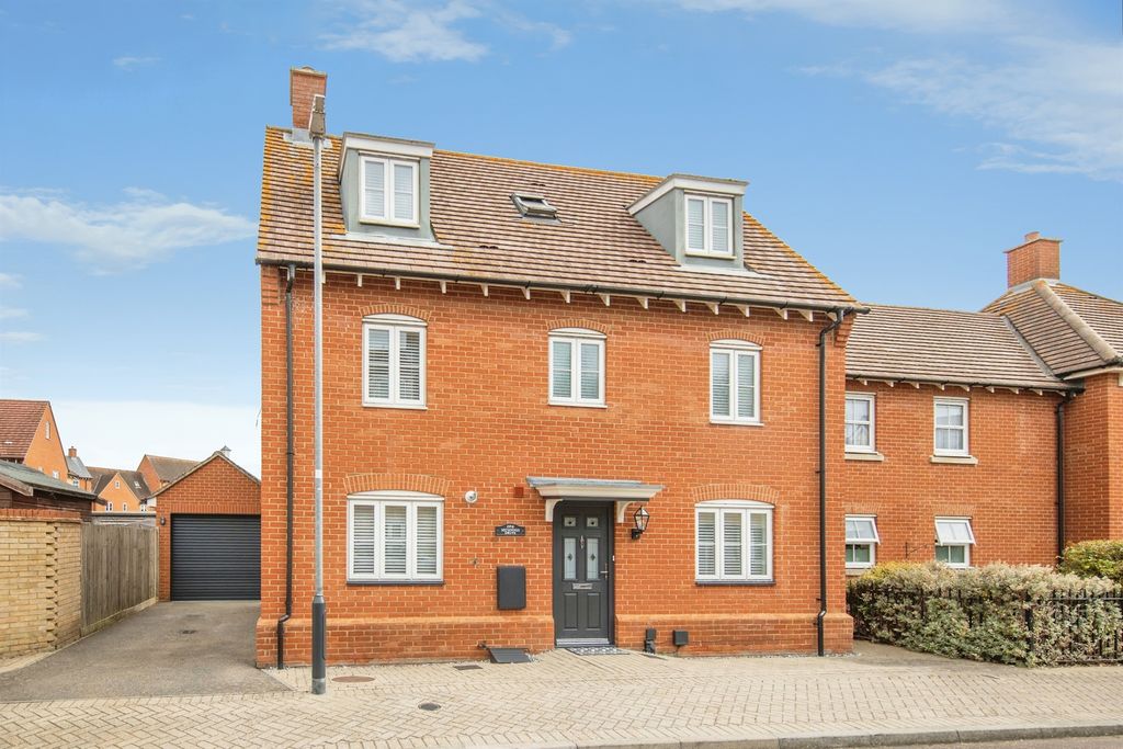 Property photo 1 of 24