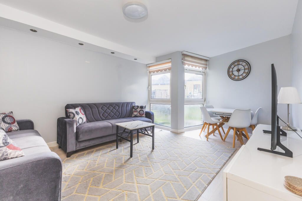 Property photo 2 of 19