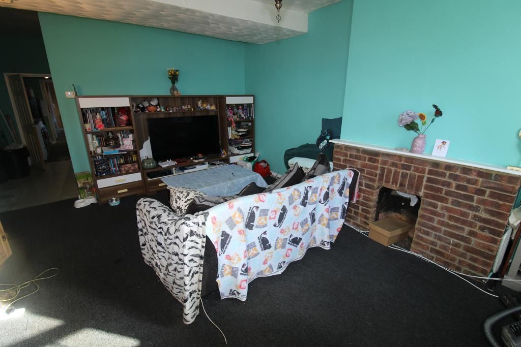 Property photo 2 of 9 Lounge