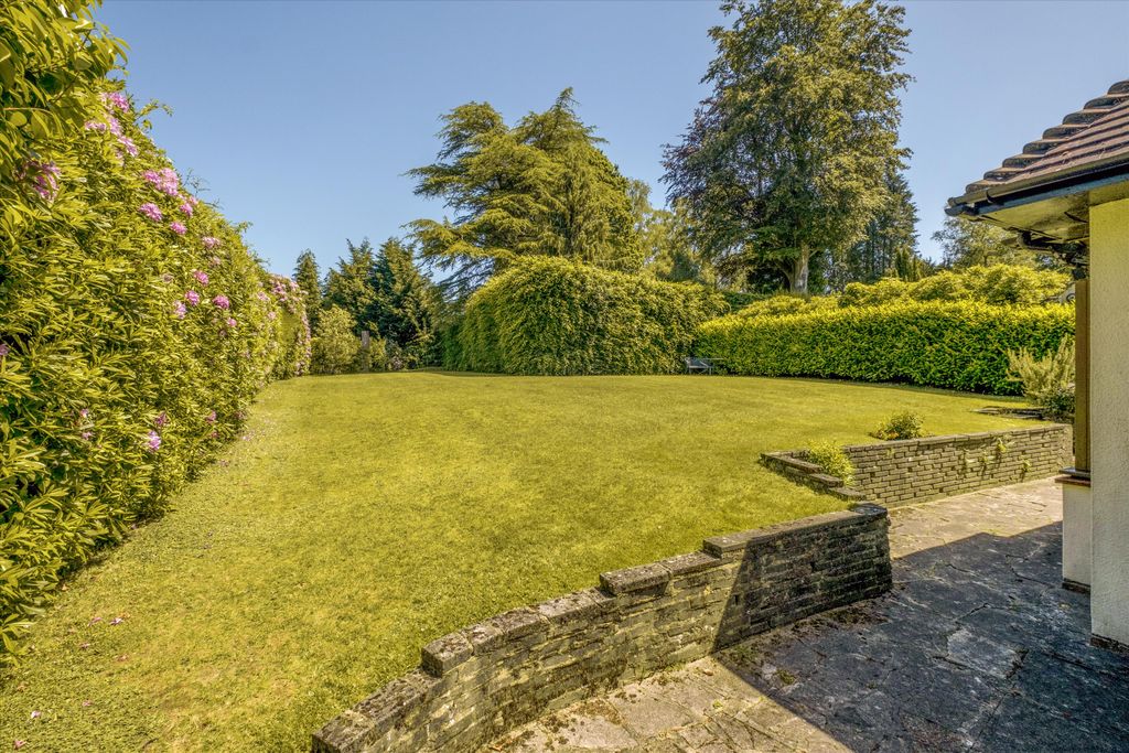 Property photo 2 of 20 Image