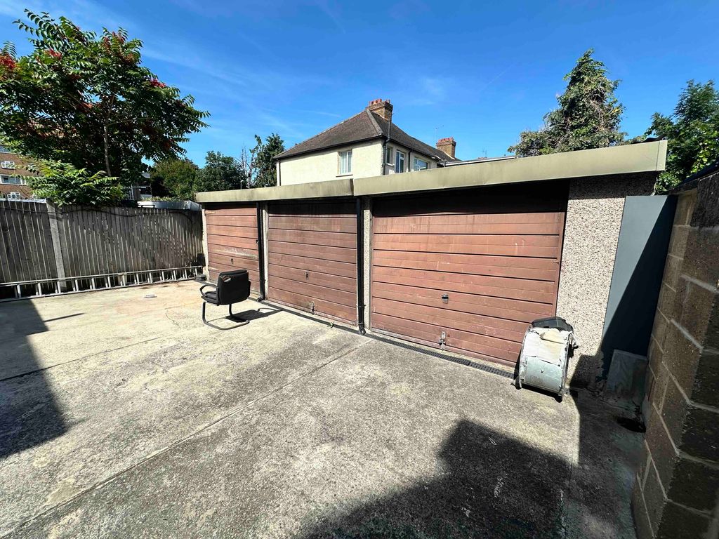 Property photo 1 of 1