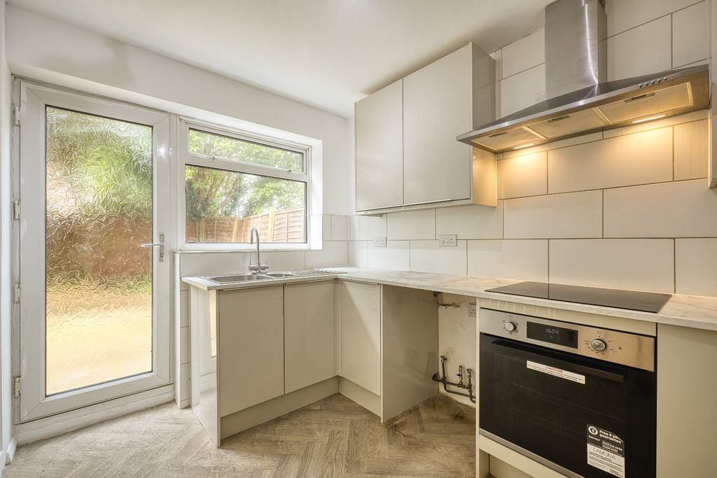 Property photo 3 of 15 Picture 3