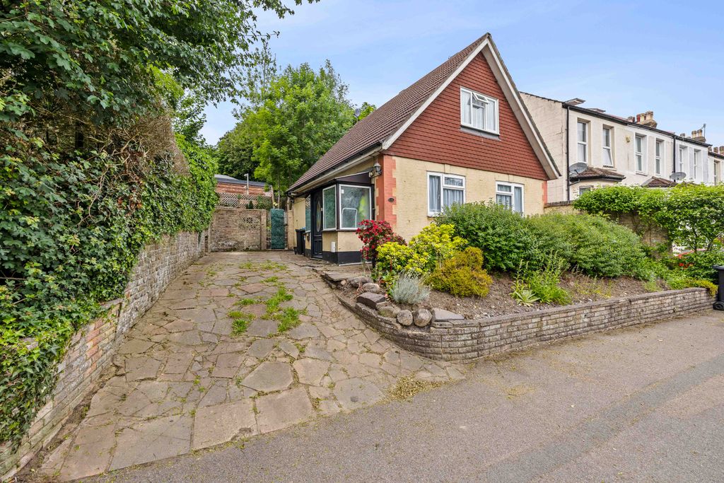 Property photo 3 of 15 Image-17.Jpg