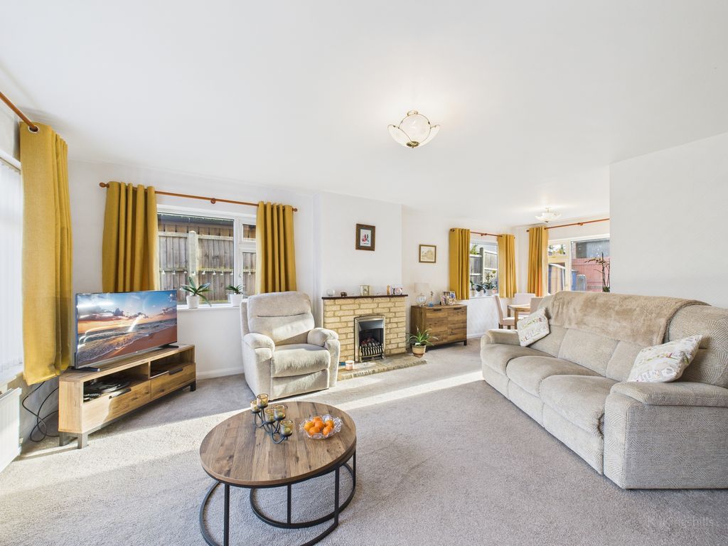 Property photo 2 of 15 Cam02136G0-Pr0496-Still009