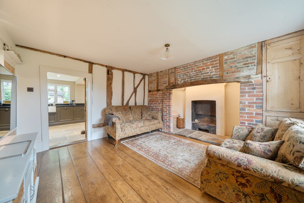 Property photo 3 of 17