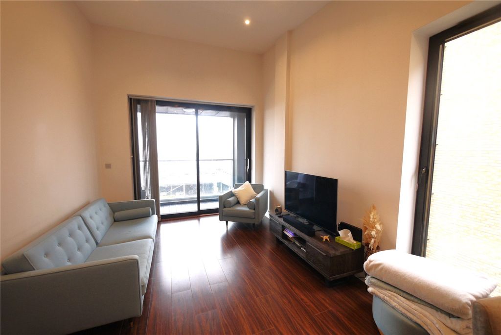 Property photo 2 of 9 Picture No. 01