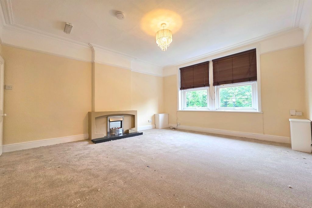 Property photo 2 of 7 Lounge
