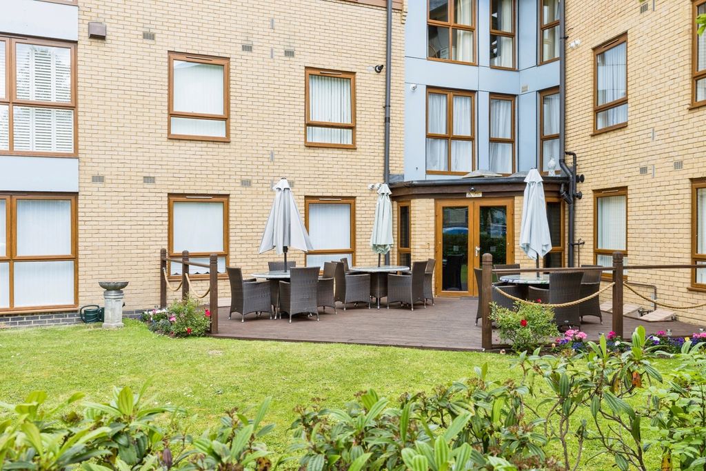 Property photo 2 of 13 Pbox-Img.Jpg