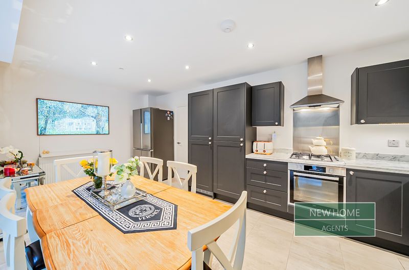 Property photo 3 of 20 Photo 10