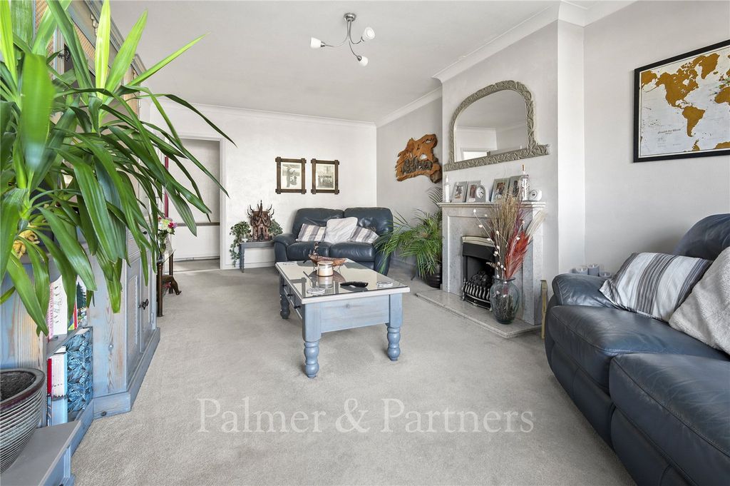 Property photo 3 of 12 Living Room