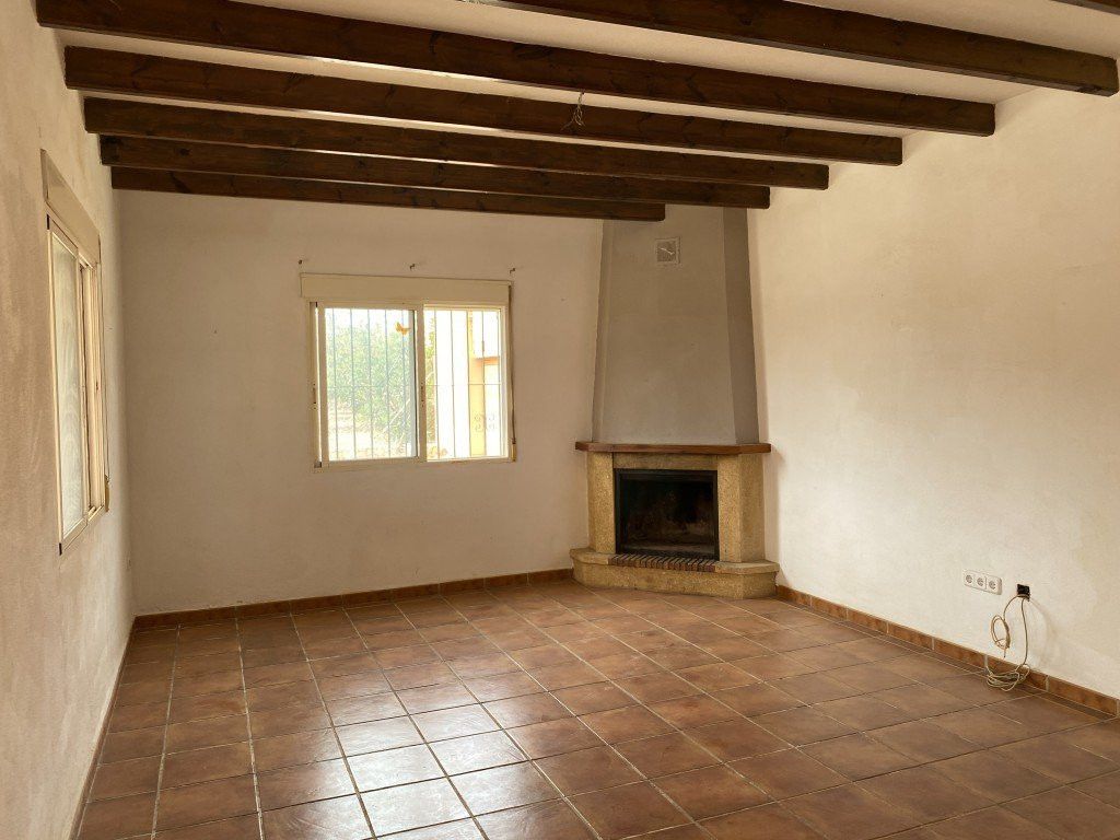 Property photo 3 of 46