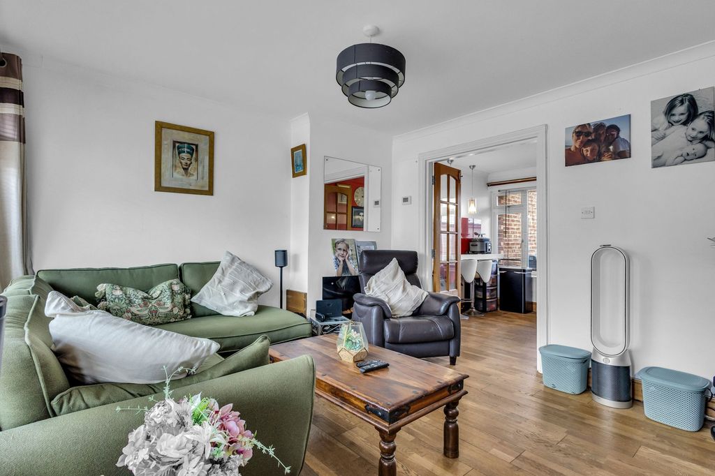 Property photo 1 of 15