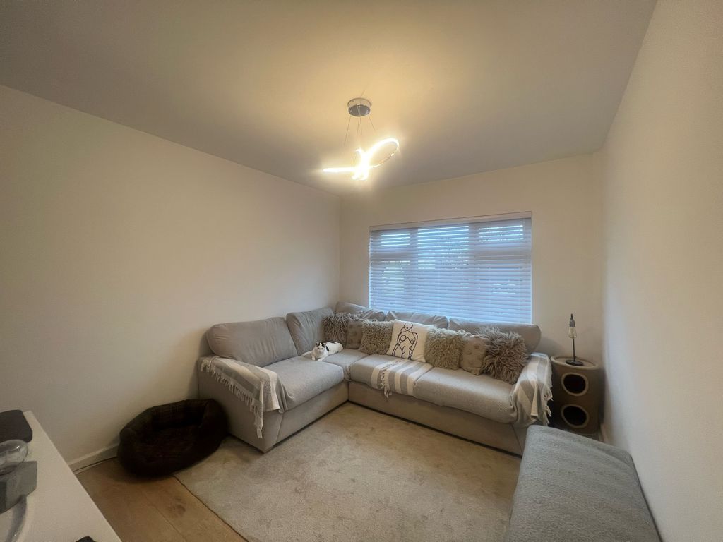 Property photo 3 of 12 Living Room