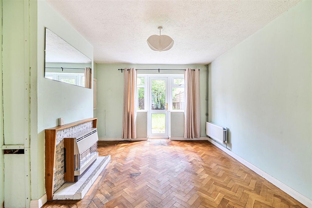 Property photo 3 of 16 1459973-9-6A05c1E2Af737.Jpg